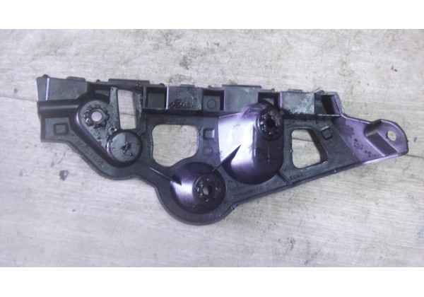 Кронштейн заднього бампера правий Renault Sandero 2, Sandero Stepway 2, 850440810R